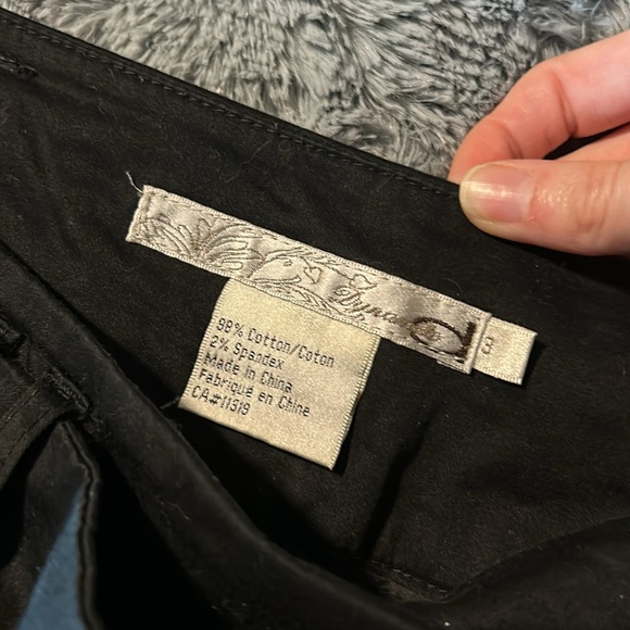 Dynamite, dress shorts, size 3. - Picture 2 of 5